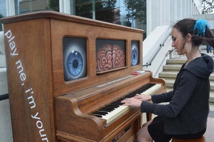 Students participate in worldwide outdoor piano experiment