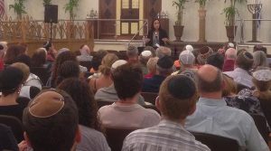 CROWD: Middle East expert Dr. Dalia Kaye of the Rand Corporation answers questions about the Iran Deal for about 150 people at Bnai David-Judea Aug. 16.