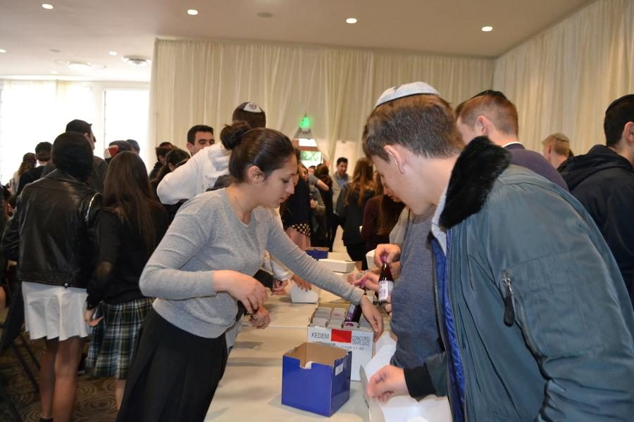 CHESED (acts of kindness): Students packed Shabbat kits at Beth Jacob this morning for patients at Cedars Sinai Medical Center. 