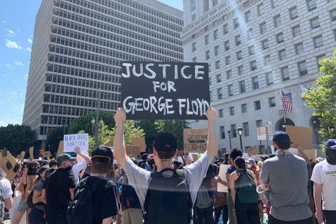 UNITED: People of all ages and races converged on the Hall of Justice near City Hall downtown yesterday to protest police brutality against African-Americans. Seniors Maia Lefferman and Avital Jacobson were part of the crowd, which media reports estimated at more than 3,000 people.