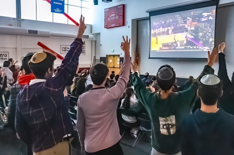 STREAM: Shalhevet students watched the State Championship game on a projected screen during the school day on Friday, March 11. There was a special schedule that set aside one-hour-and-40 minutes of the day for students to watch. 